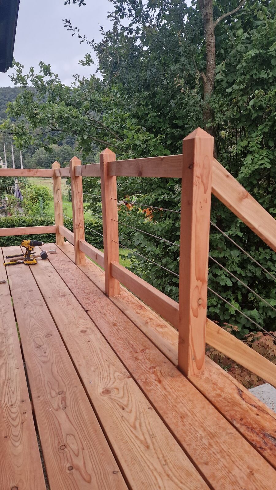 Balustrade van cederhout