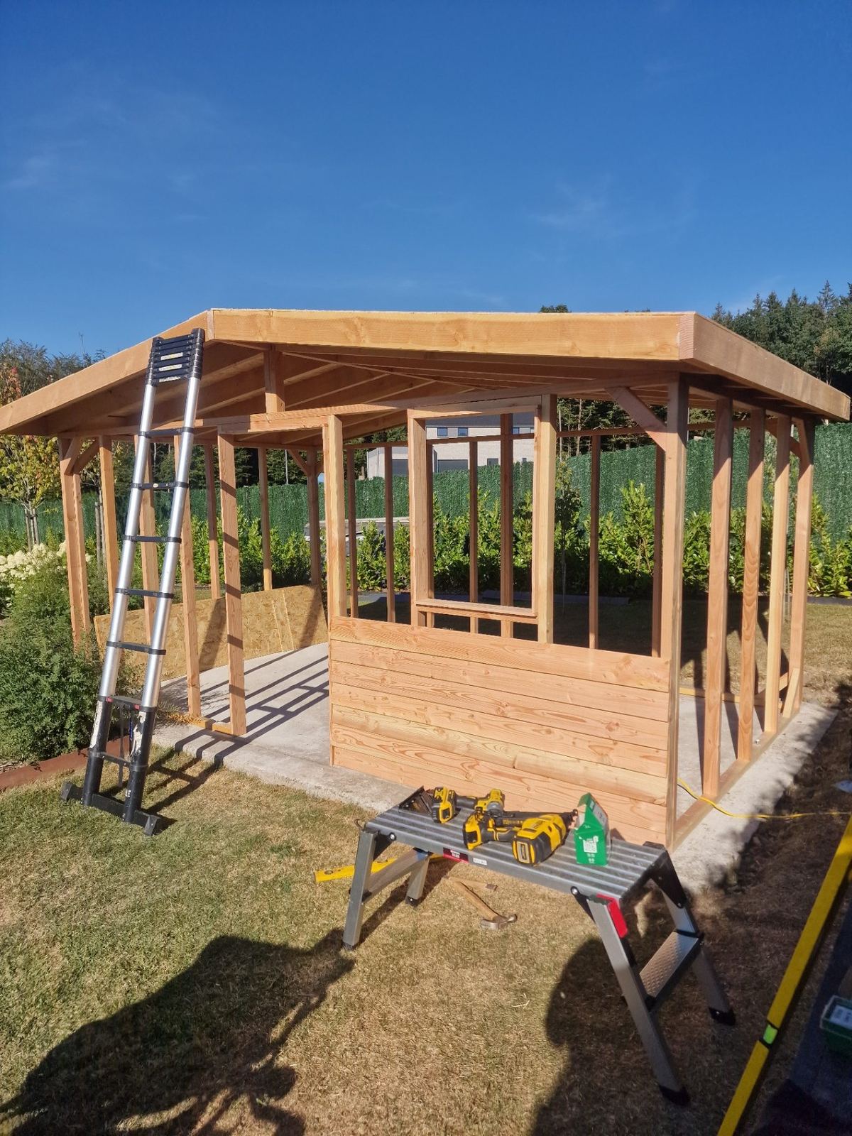 Houten constructie in opbouw